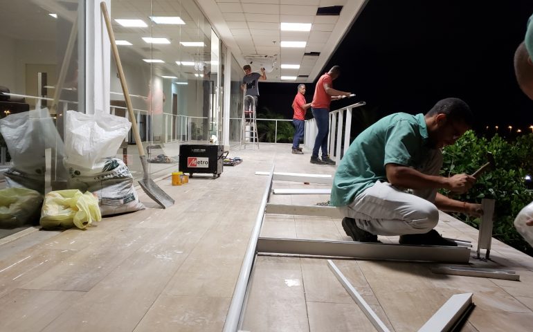 Tribunal de Justiça - Guarda Corpo, Vidro Refletivo