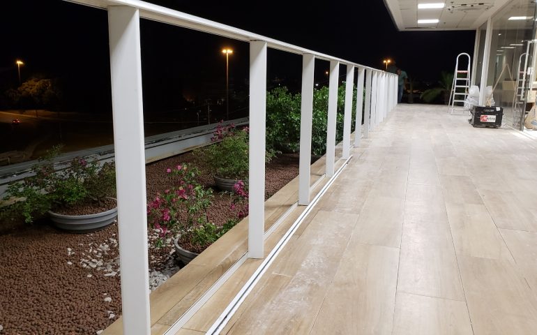 Tribunal de Justiça - Guarda Corpo, Vidro Refletivo