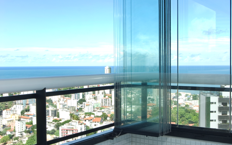 Edf. Levimachevsk, Horto Florestal - Vidros Recolhidos lateral direita