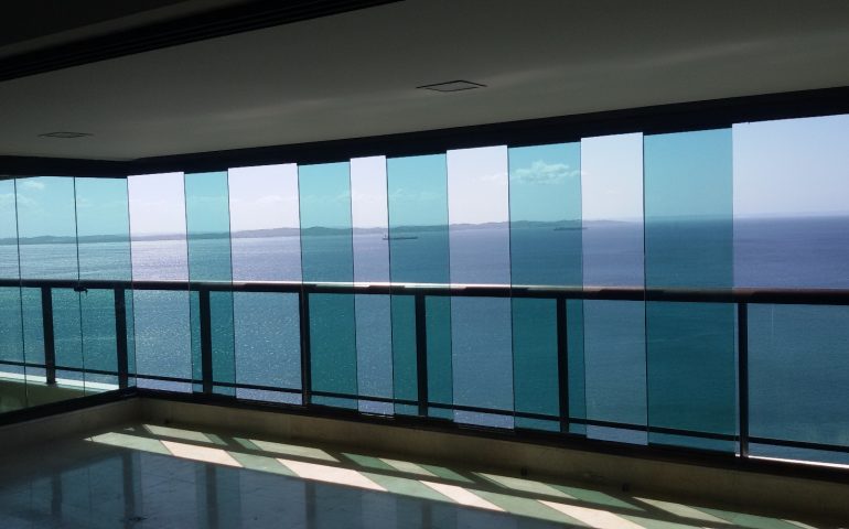 Edf. Morada dos Cardeais - Aluminio Bronze, Vidro verde