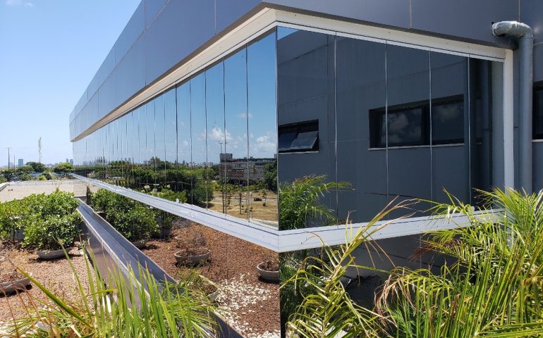 Tribunal de Justiça - Vidro Refletivo prata